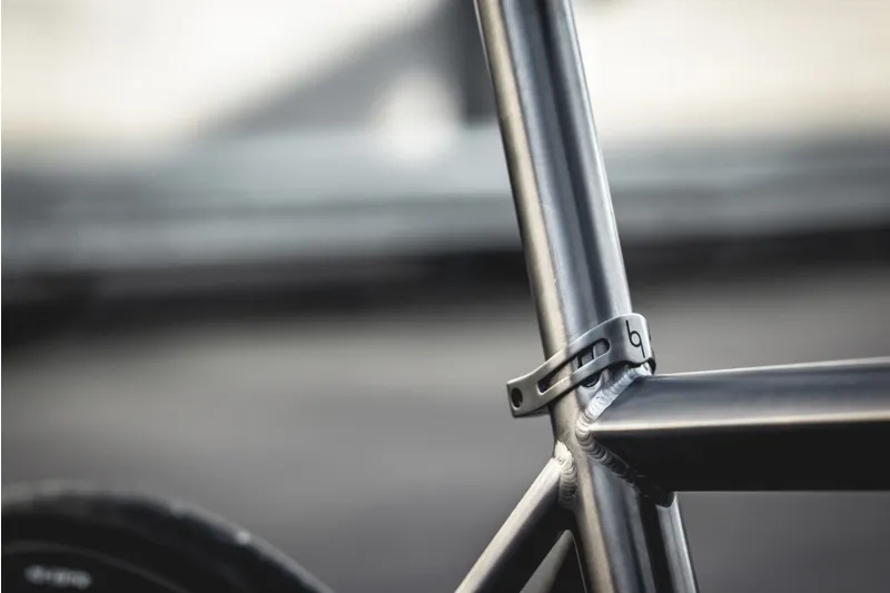 JG Guillem Formentor Disc Ultegra Di2 Road Bike 2022 Silver-4